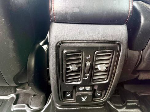 Used 2018 Dodge Durango GT w/ Premium Group AWD/4WD image 14