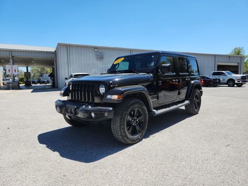 Certified 2023 Jeep Wrangler Unlimited Sahara image 2