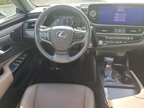 Used 2023 Lexus ES 350 w/ Premium Package image 17