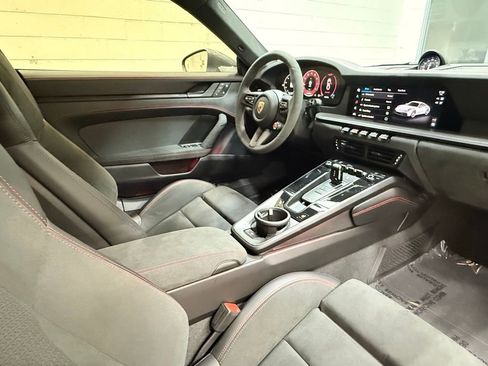 Used 2025 Porsche 911 Carrera 4 GTS image 44
