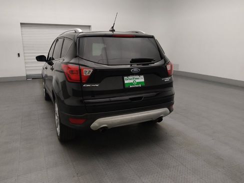 Used 2019 Ford Escape Titanium image 6