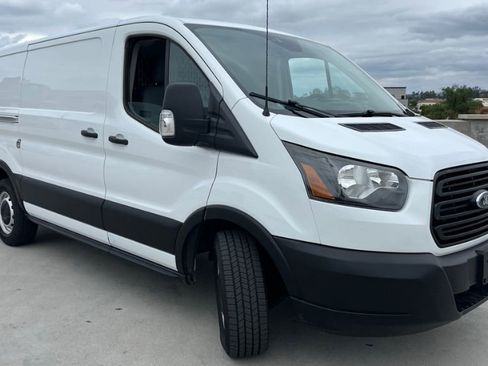 Used 2019 Ford Transit 150 130 Low Roof RWD image 2