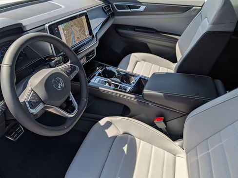 New 2026 Volkswagen Atlas Cross Sport SEL R-Line AWD/4WD image 7
