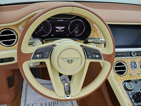 Used 2020 Bentley Continental GT image 38