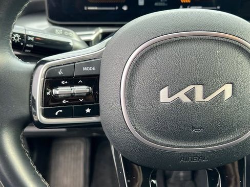 Certified 2024 Kia Sorento S image 26