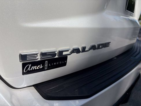 Used 2022 Cadillac Escalade Sport Platinum AWD/4WD image 74