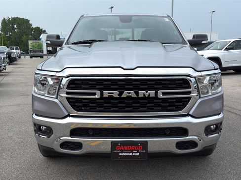Used 2022 RAM 1500 Big Horn AWD/4WD image 3