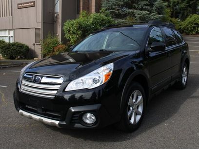 Used 2014 Subaru Outback 2.5i Limited w/ Moonroof Package