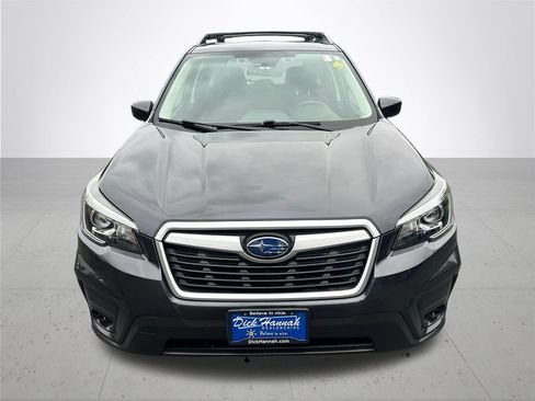 Used 2019 Subaru Forester Premium w/ All-Weather Package AWD/4WD image 3