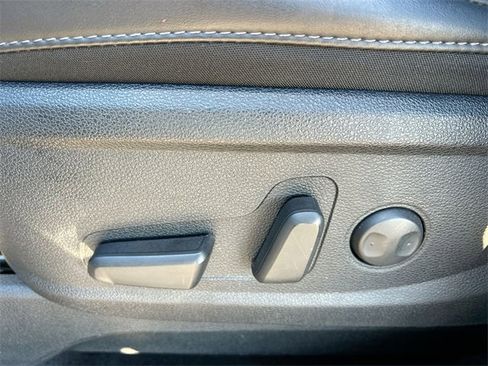 Used 2024 Kia Telluride S w/ S Sunroof Package image 16