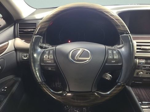 Used 2016 Lexus LS 460 AWD w/ Comfort Package image 25