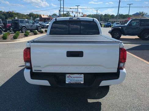 Used 2022 Toyota Tacoma SR w/ SR Convenience Package RWD image 5