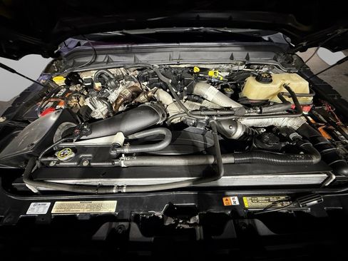 Used 2015 Ford F350 Lariat w/ Lariat Ultimate Package image 40