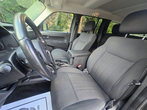 Used 2011 Jeep Liberty Sport w/ Popular Equipment Group AWD/4WD image 22