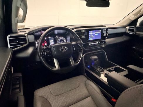 Used 2022 Toyota Tundra SR5 w/ SR5 Premium Package RWD image 14