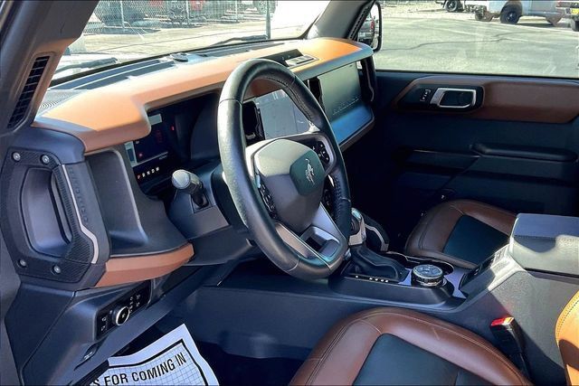 Used 2024 Ford Bronco Outer Banks AWD/4WD image 13