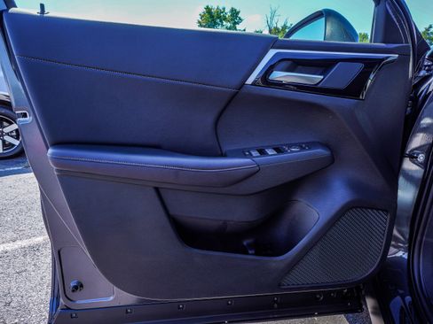 New 2025 Mitsubishi Outlander SE AWD/4WD image 9