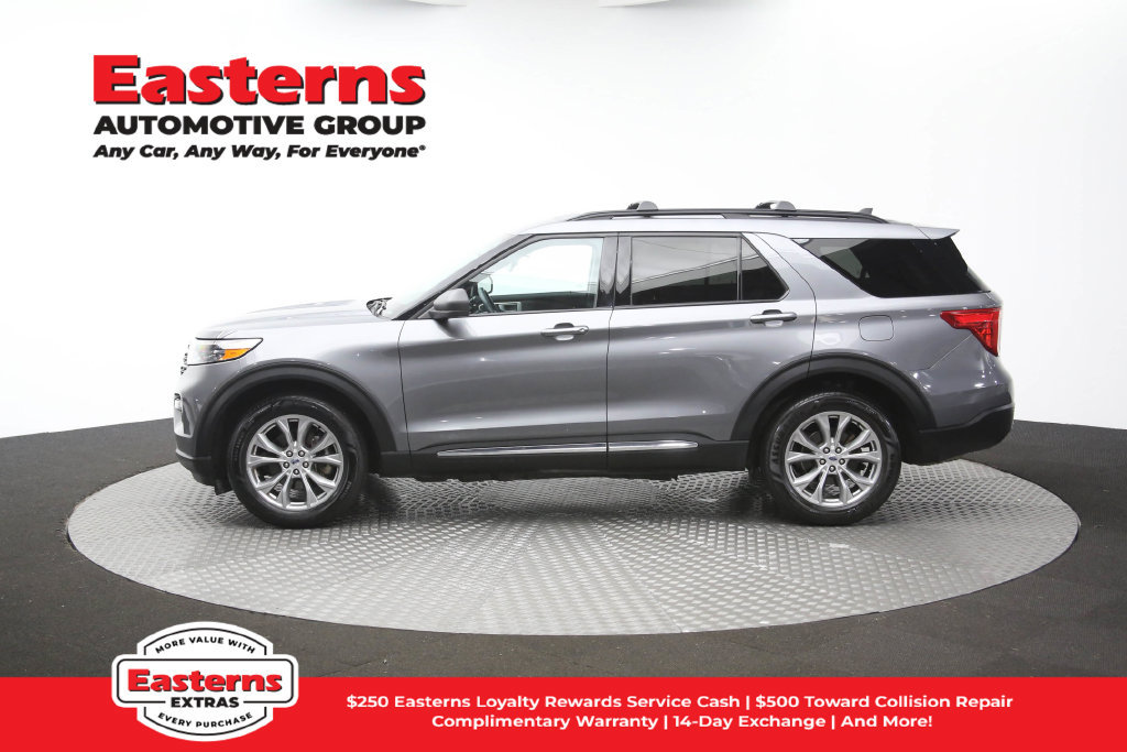 Used 2023 Ford Explorer XLT w/ Equipment Group 202A AWD/4WD image 61