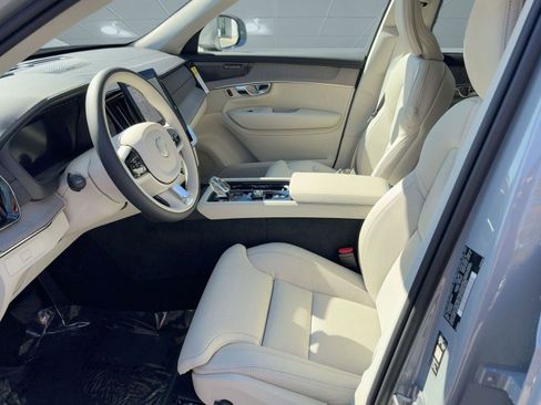 New 2026 Volvo XC90 B6 Ultra image 5