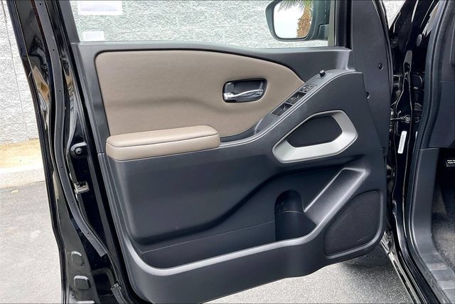 Certified 2023 Nissan Frontier SV w/ SV Convenience Package RWD image 22