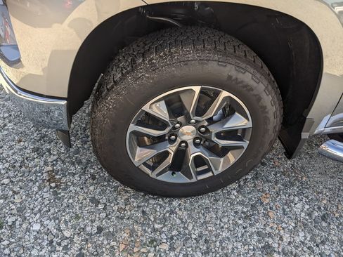 New 2026 Chevrolet Silverado 1500 LT image 11