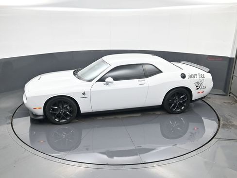 Used 2022 Dodge Challenger R/T w/ Blacktop Package image 28
