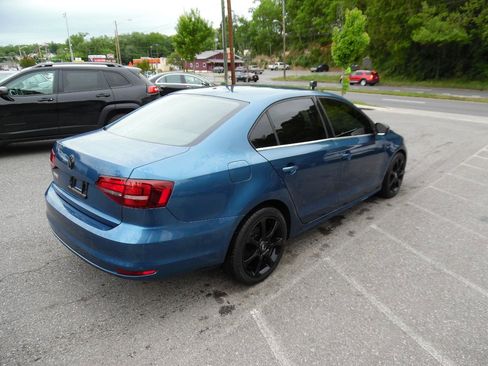 Used 2017 Volkswagen Jetta S FWD image 6