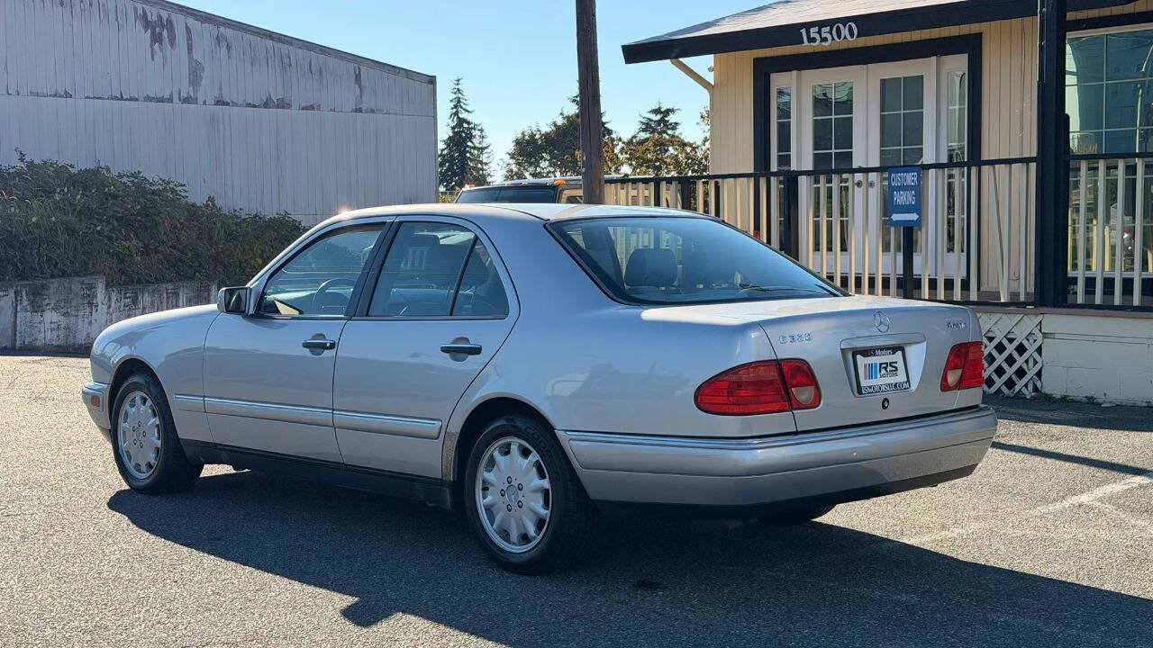 Used 1999 Mercedes-Benz E 320 4MATIC Sedan image 3