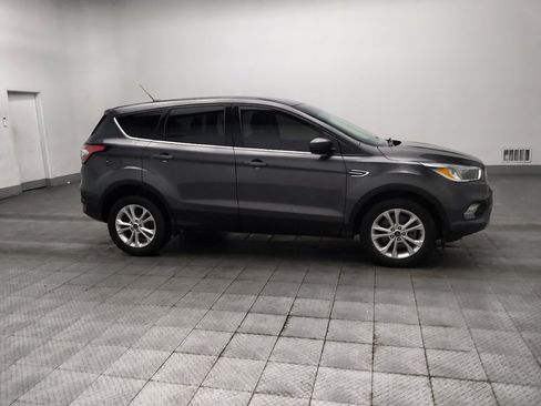 Used 2017 Ford Escape SE w/ SE Cold Weather Package AWD/4WD image 11