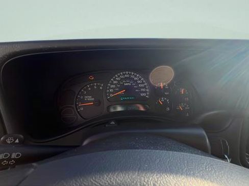 Used 2005 GMC Sierra 1500 SLT w/ Light Duty Power Package image 12