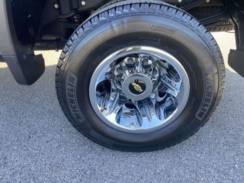 Used 2022 Chevrolet Silverado 3500 LT w/ Convenience Package image 30