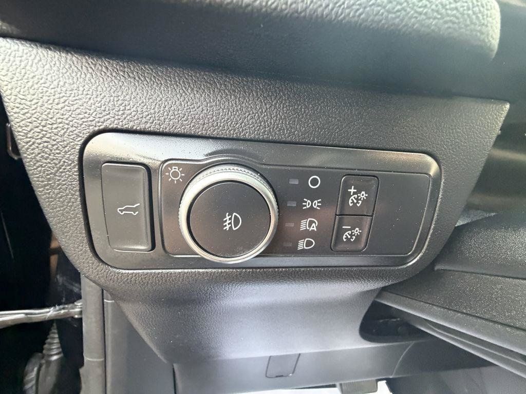 Used 2020 Ford Escape Titanium AWD/4WD image 29
