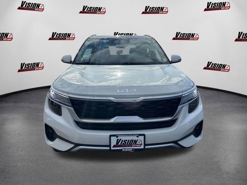 Used 2023 Kia Seltos S image 2