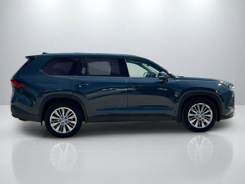 Certified 2024 Toyota Grand Highlander AWD image 4