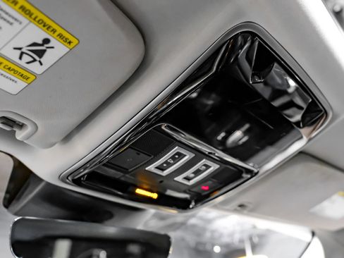 Used 2019 Land Rover Range Rover Sport HSE image 27