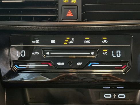 Used 2025 Volkswagen Jetta S FWD image 23
