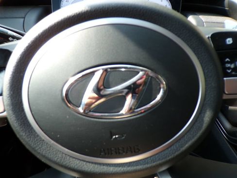 Certified 2024 Hyundai Tucson Limited AWD/4WD image 31