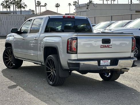Used 2018 GMC Sierra 1500 SLT w/ Enhanced Driver Alert Package image 6