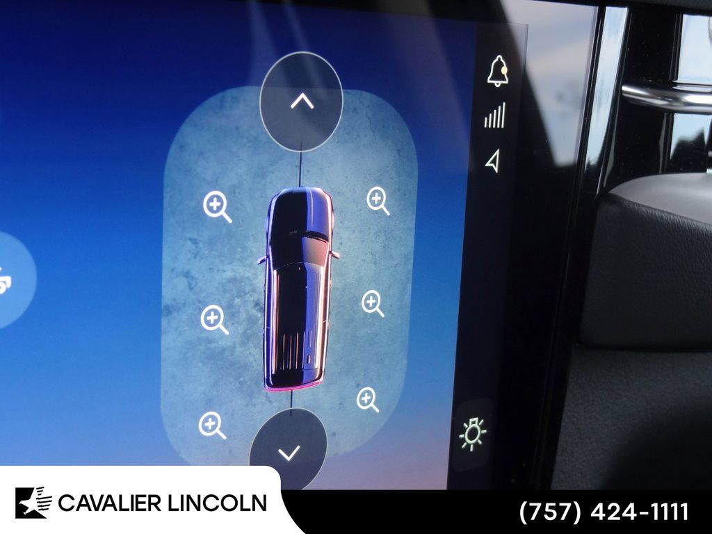 Used 2026 Lincoln Navigator L Premier AWD/4WD image 34