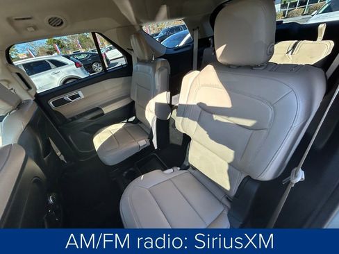 Used 2020 Ford Explorer XLT w/ Equipment Group 202A image 18