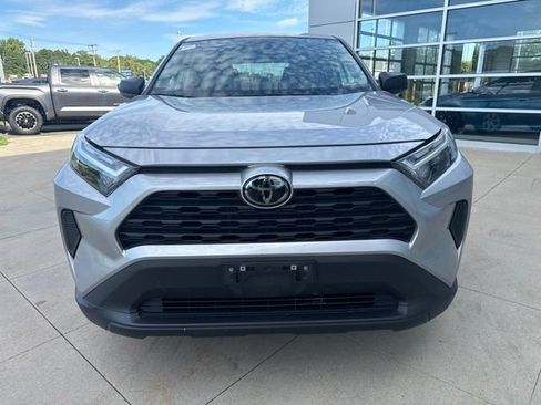 Used 2023 Toyota RAV4 LE FWD image 2