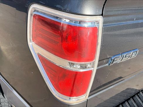 Used 2010 Ford F150 XLT image 28
