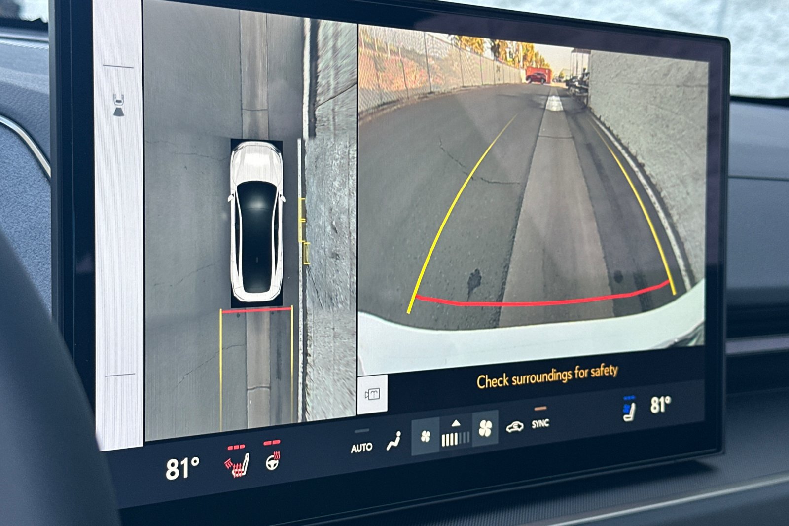 New 2026 Lexus ES 350h w/ Cold Area Package FWD image 15
