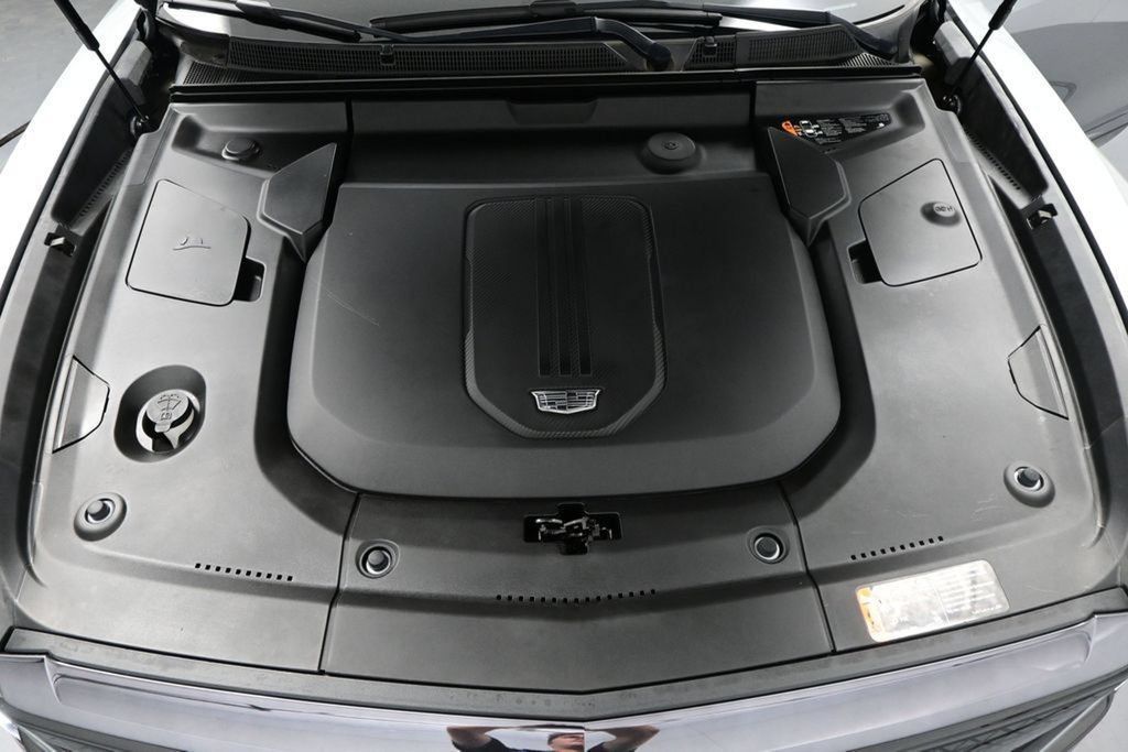 Used 2024 Cadillac Lyriq Sport RWD image 32