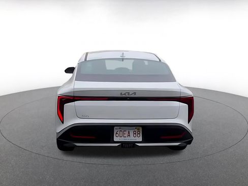 Used 2025 Kia K4 LXS image 11