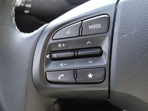 Used 2026 Hyundai Venue SEL FWD image 26