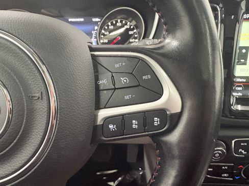 Used 2021 Jeep Compass Limited w/ Sun and Sound Group AWD/4WD image 38