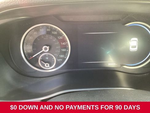 Used 2025 Genesis G70 2.5T RWD image 8