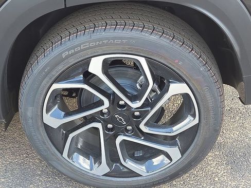 New 2026 Chevrolet Trax RS w/ Driver Confidence Package FWD image 5