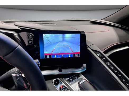 Used 2024 Chevrolet Corvette Stingray Premium Cpe w/ Z51 Performance Package RWD image 23